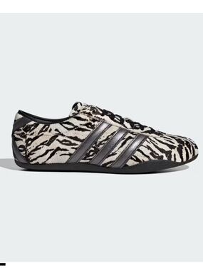 NWT Adidas Tokyo Zebra shoes